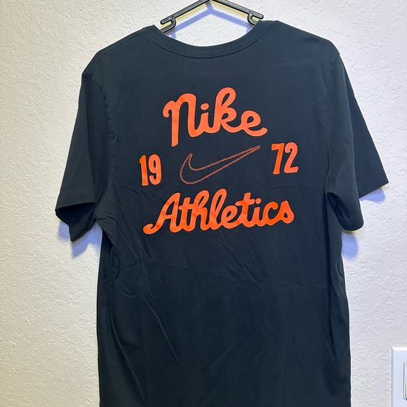 Nike Athletics 1972 Short-Sleeve Graphic Tee with Orange 'Nike Athletics' Back - Picture 3 of 8